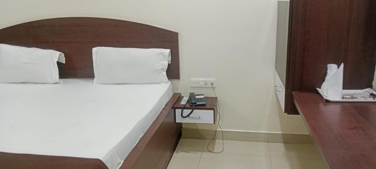 Hotel Annapurna Guntūr Dış mekan fotoğraf